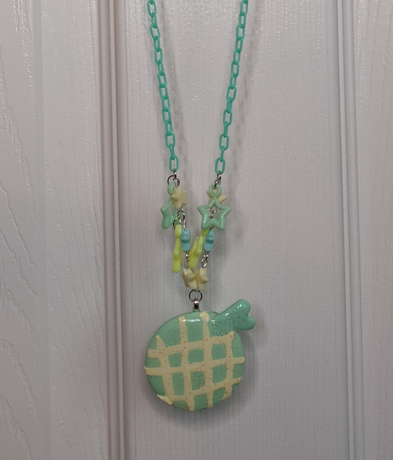 azarashi corner melon necklace - yellow × mint