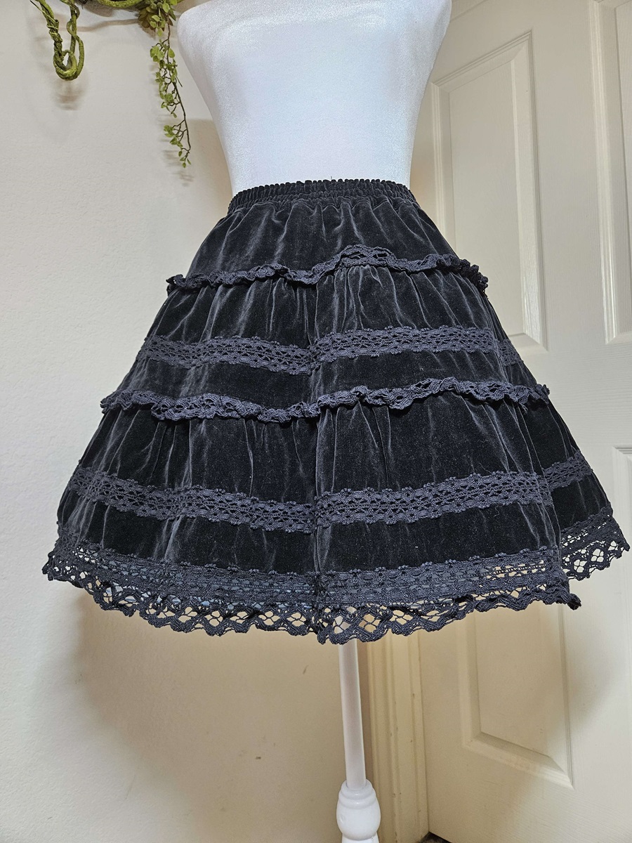 maxicimam torchon lace skirt - black × white - 2001